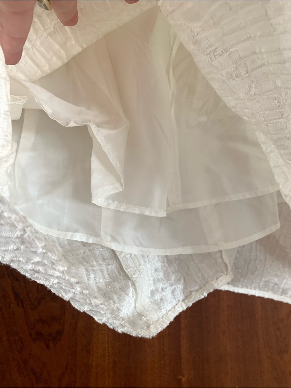 CO White Textured V-Neck Cap Sleeve Camisole - Picture 5 of 10